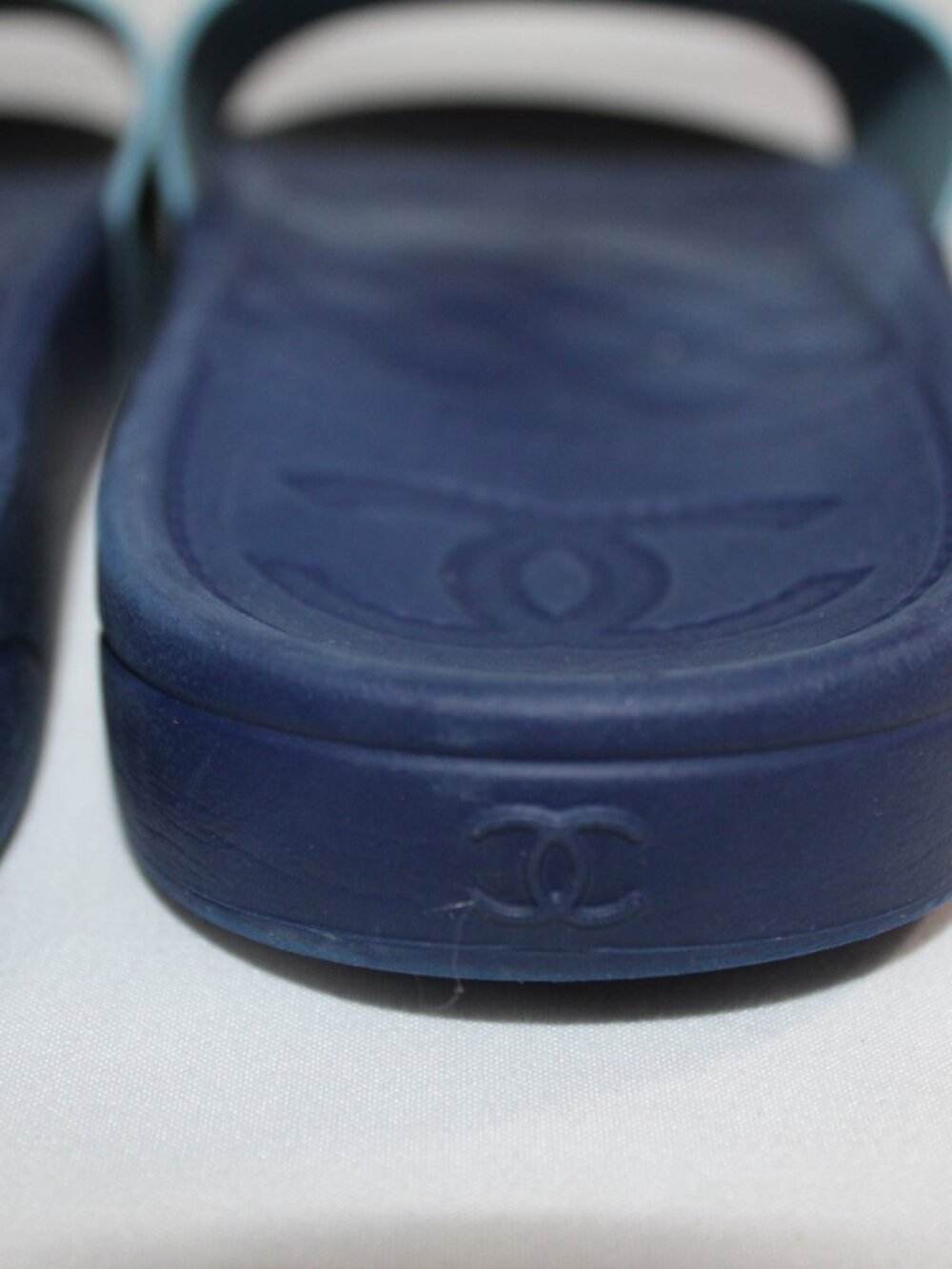 Chanel Striped Rubber Pool Slides CC Red Striped Flats Sandals 38 - Picture 6 of 9